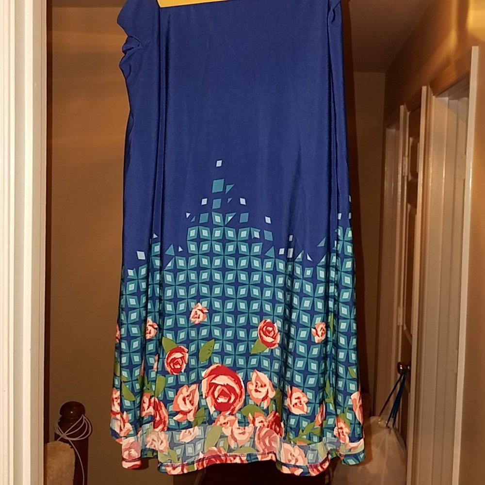 Brand new with tags Medium Lularoe Maxi